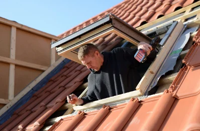 Pose de fenêtres de toit Velux à Romaine